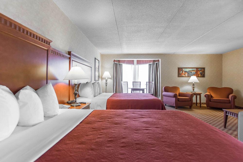 Quality Inn & Suites Bay Front Sault Ste. Marie Exterior photo