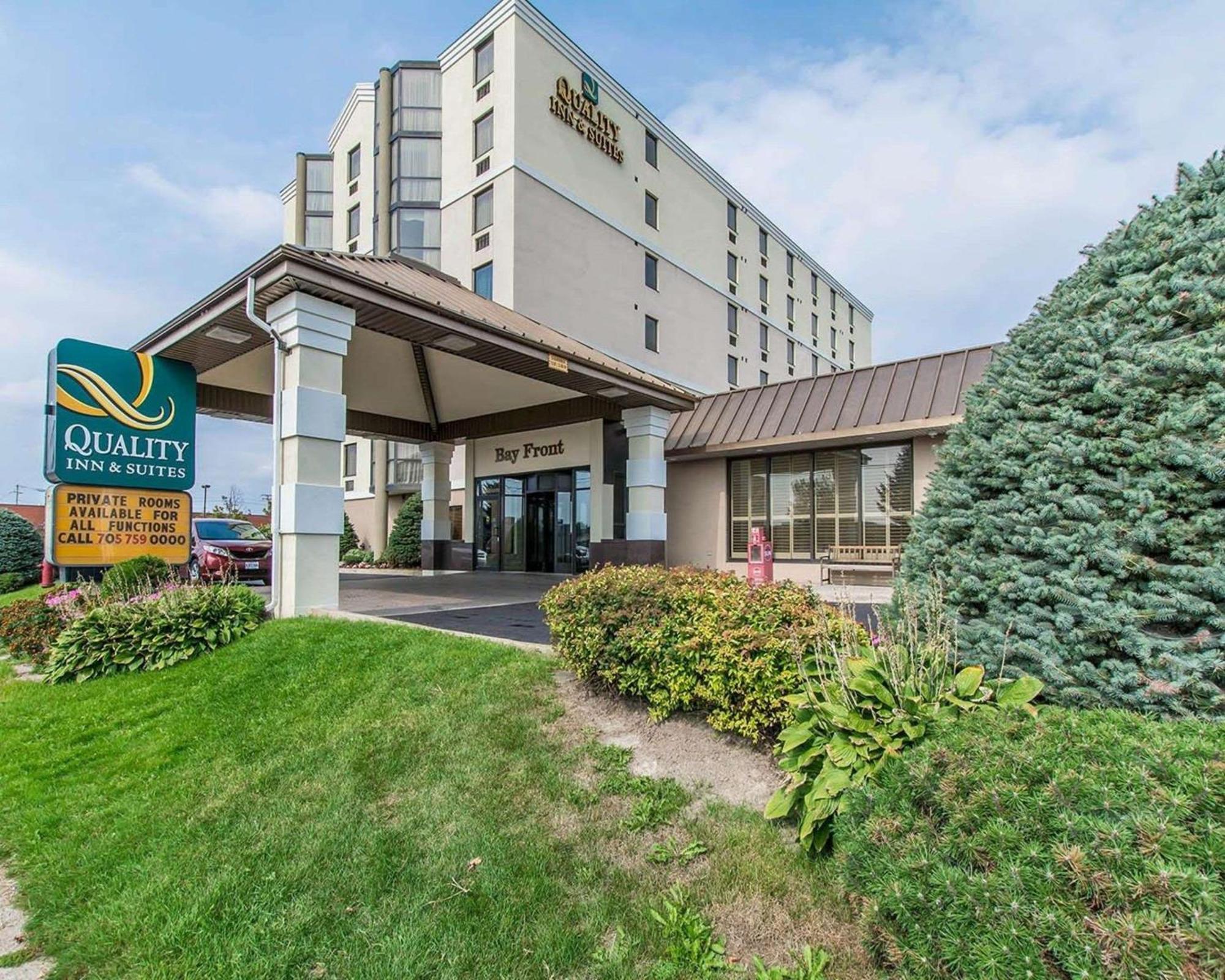 Quality Inn & Suites Bay Front Sault Ste. Marie Exterior photo