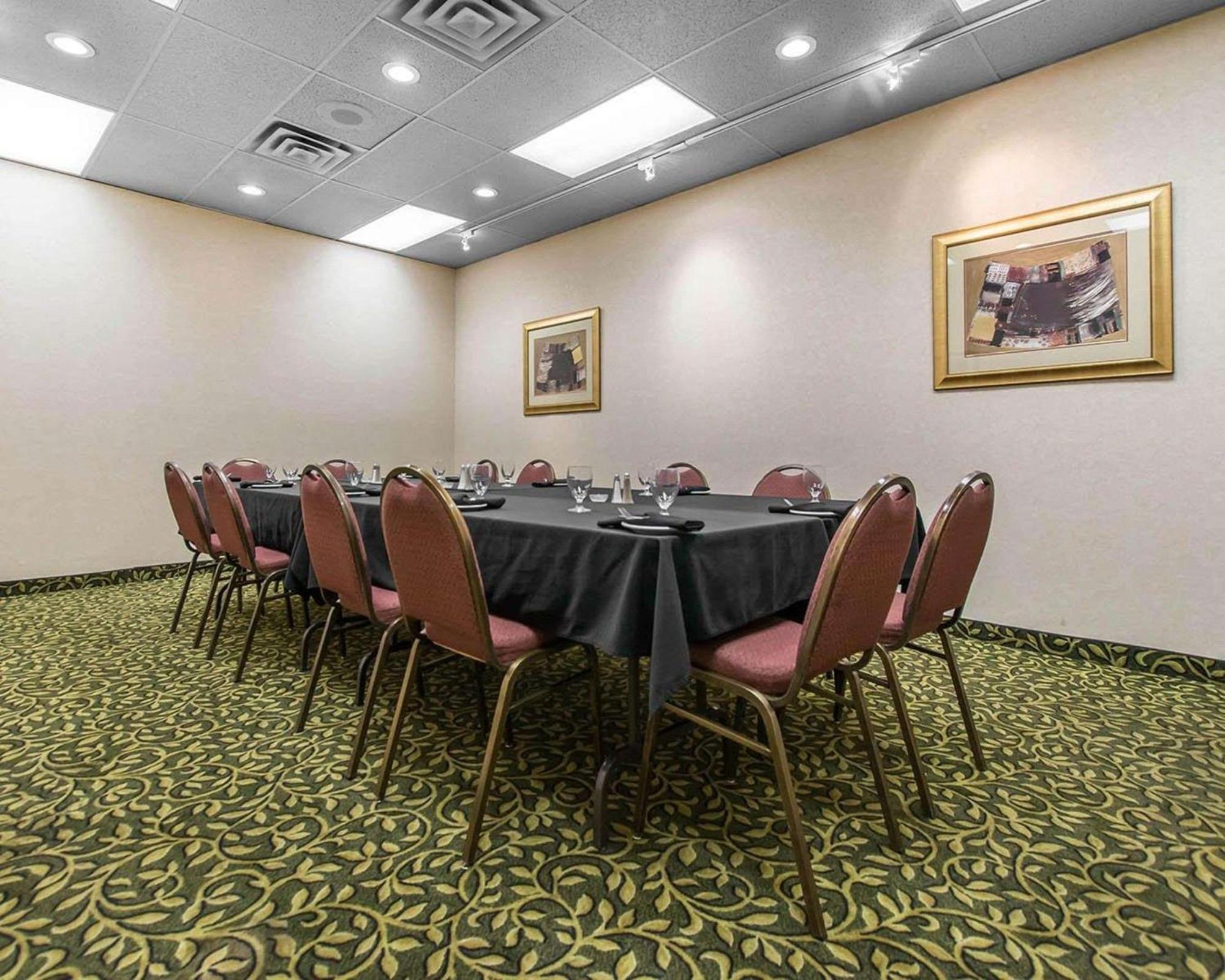 Quality Inn & Suites Bay Front Sault Ste. Marie Exterior photo